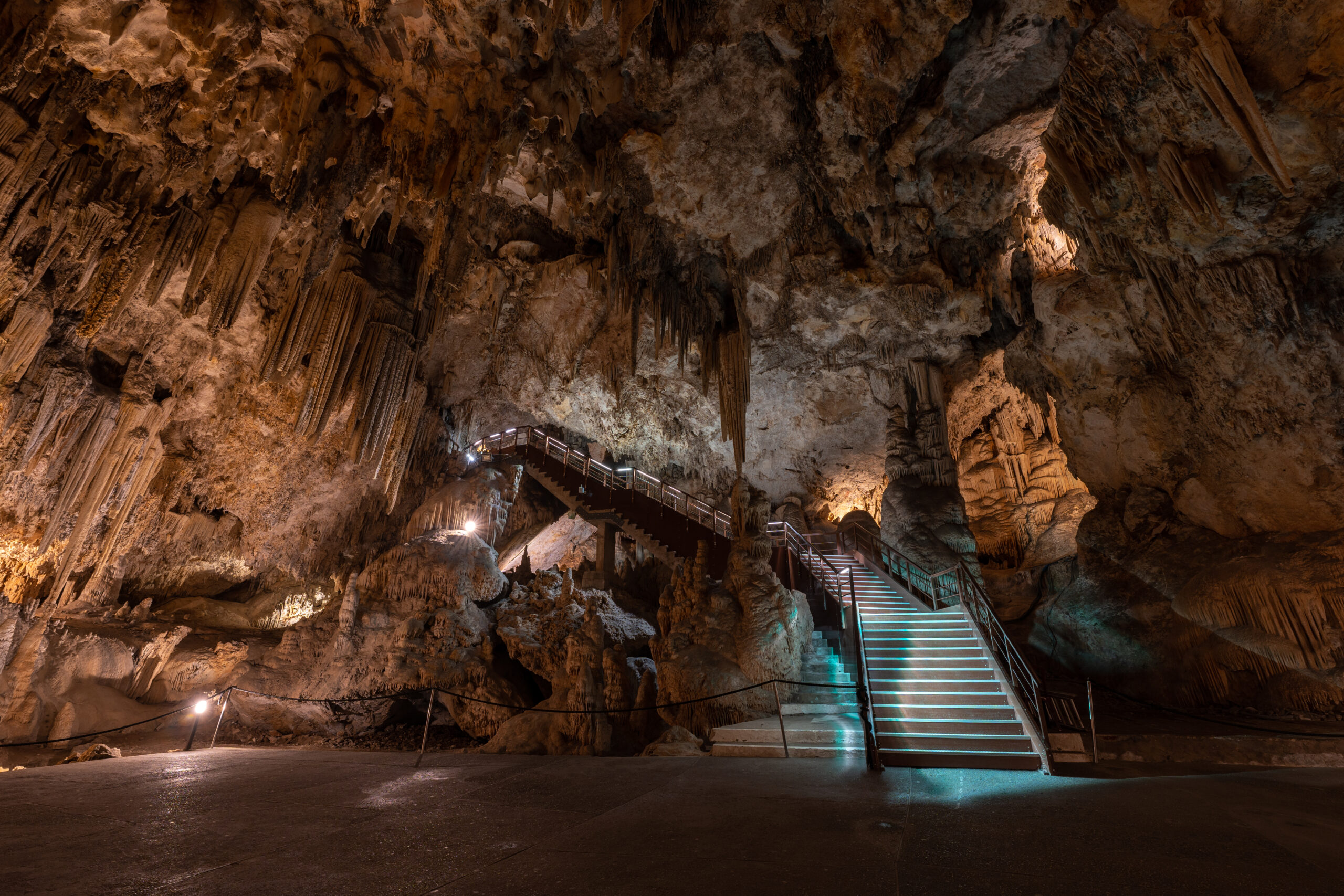 Las Cuevas de Nerja y del Cantal se suman a las Jornadas Europeas de  Arqueología con visitas guiadas a sus yacimientos - AxarquiaPlus