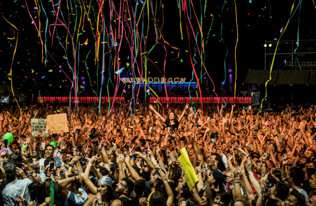 El Weekend Beach de Torre del Mar, entre los diez festivales con mayor  audiencia en España en 2022 - AxarquiaPlus